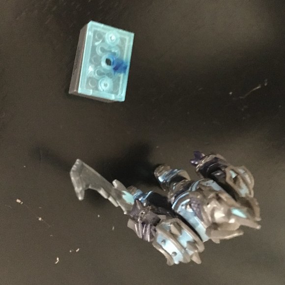 Rare Mega Bloks World of Warcraft Blind Pack - Night Elf Death Knight - Picture 5 of 9